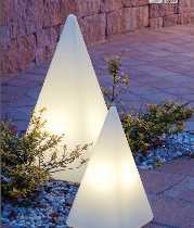 Standleuchte Pyramide 73 E27 mit Dämmerungsschalter 5m von EPSTEIN Design Leuchten