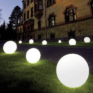 Kugelleuchten & Kugellampen für außen & Garten von EPSTEIN Design Leuchten Snowball 40 cm Durchmesser ortsveränderlich 74005