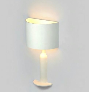 Moderne Wandleuchten & Wandlampen fürs Wohnzimmer von BPM Lighting Tischleuchte KORE zum Befestigen an der Wand 10034.01