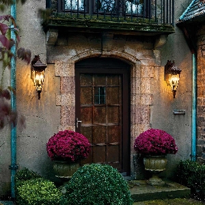 Serie VENETIAN RAIN VON ALLE von Alle von Elstead Venezianischer Regen 3 Licht große Wandlaterne - Gebürstete Bronze KL-VENETIAN2-L