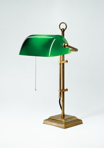 Bankers Lamp Tischleuchte Glas grün von Berliner Messinglampen