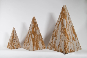 Serie PYRAMIDE SAHARA VON ALLE von Alle von EPSTEIN Design Leuchten Akkuleuchte Pyramide Sahara 36 cm 10054