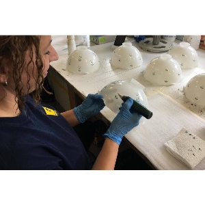 KOLARZ-Austrolux Leuchten Hängeleuchte, Pendelleuchten & Hängelampen von KOLARZ-Austrolux Leuchten Hängeleuchte NONNA, Altmessing, Streublumen Blau D 30 cm, min. Höhe 36 cm, max. Höhe 176 cm, 1 flg., E27, 75 W 731.30.25