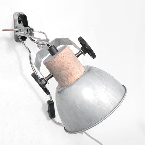 Klemmspot und Wandleuchte Gearwood der Firma Steinhauer