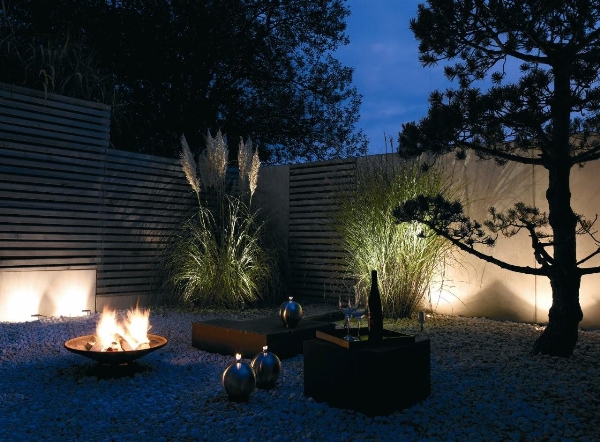 brilliance-midi LED Einbaustrahler mit Wabenblendschutz, quadratisch der Firma dot-spot