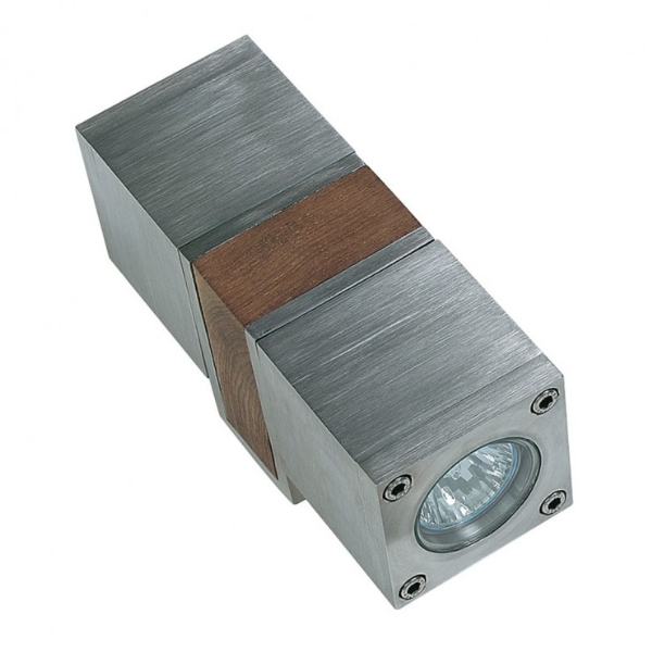 Q-BIC Teak Wandleuchte der Firma Royal Botania