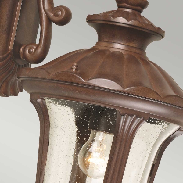 Chicago 1 Light Medium Down Wandlaterne - Rostige Bronze Patina der Firma Elstead