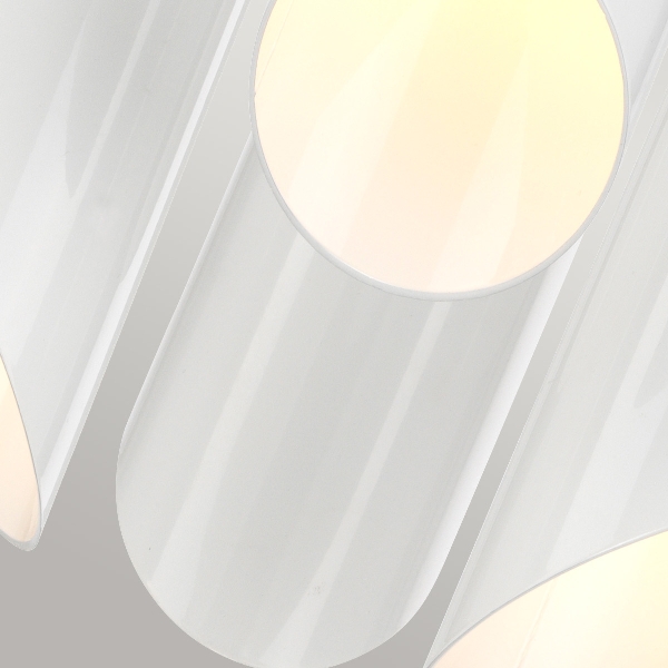 Quinto 6-Licht-Kronleuchter - Weißes Altmessing der Firma Elstead