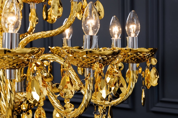 Kronleuchter DIAMONDS 15-armig der Firma Casa Élite