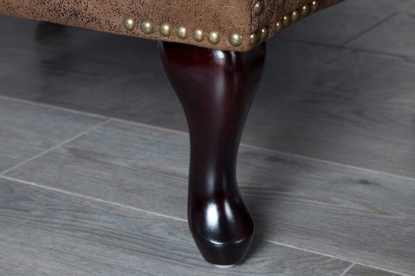 Fußhocker CHESTERFIELD Antik-Look Mikrofaser braun der Firma Casa Élite