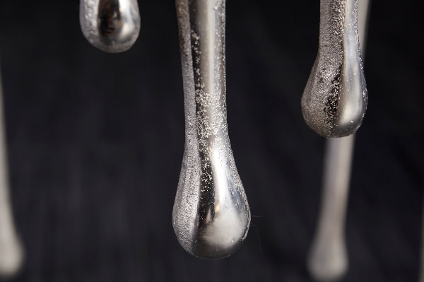 Beistelltisch LIQUID LINE Ø  der Firma Casa Élite