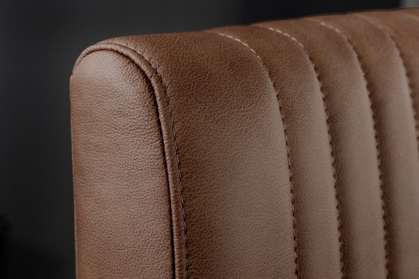 Freischwinger BIG ASTON der Firma Casa Élite