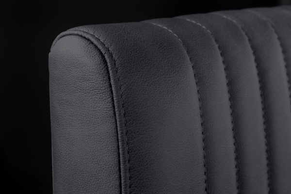 Freischwinger BIG ASTON der Firma Casa Élite