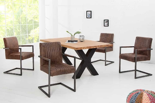 Freischwinger BIG ASTON der Firma Casa Élite