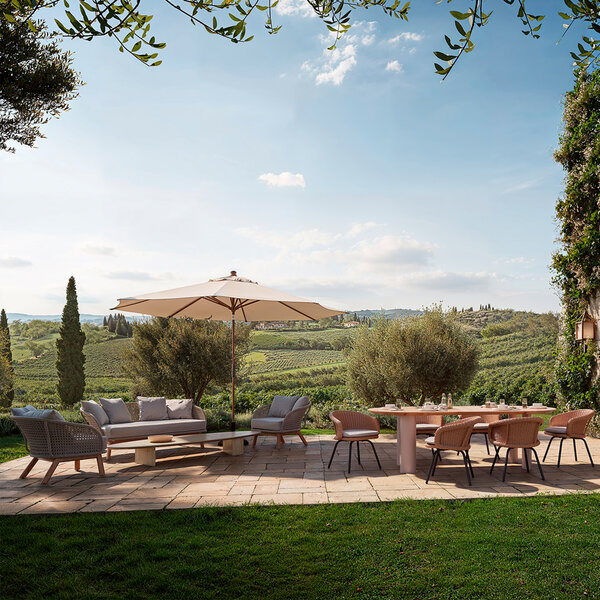 Outdoor-Sofa Trinity der Firma Eichholtz