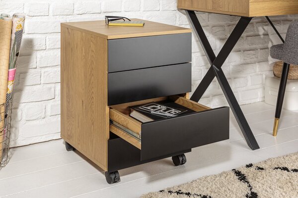 Fahrbares Podest STUDIO  der Firma Casa Élite