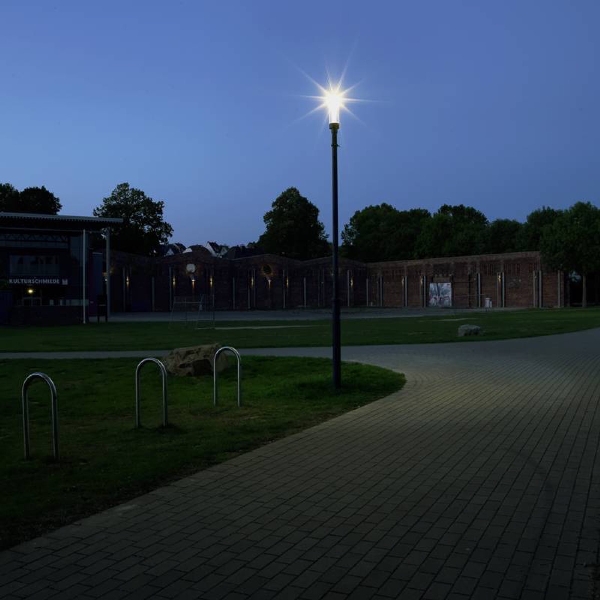 Mastaufsatzleuchte Typ Nr. 0847 der Firma Albert Leuchten