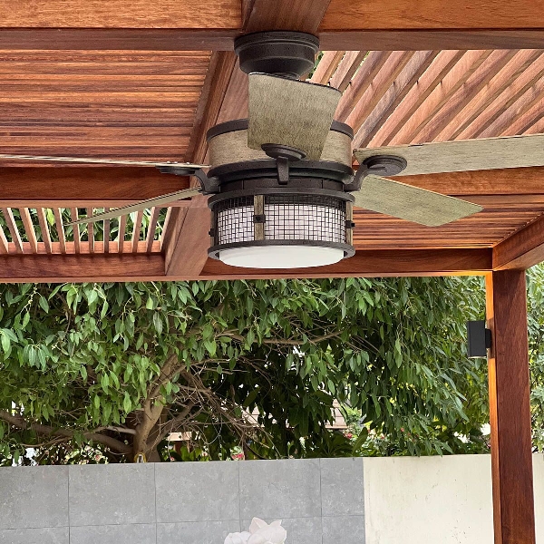 Deckenventilator Ahrendale der Firma Elstead