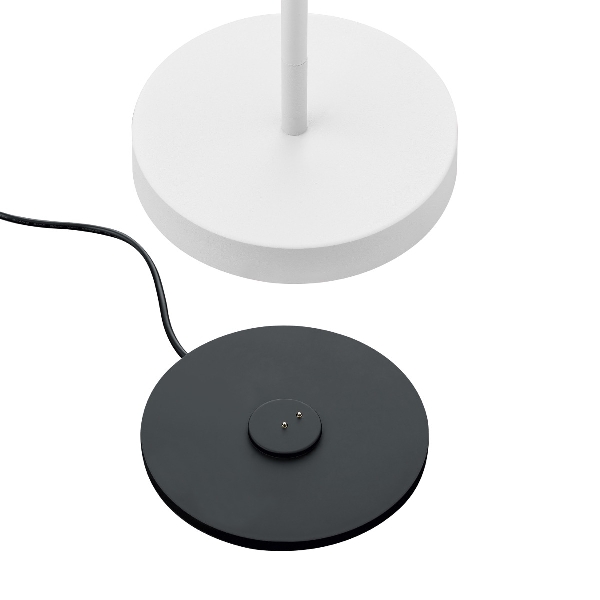 MESH-B Akku-Stehleuchte der Firma HELL Leuchten